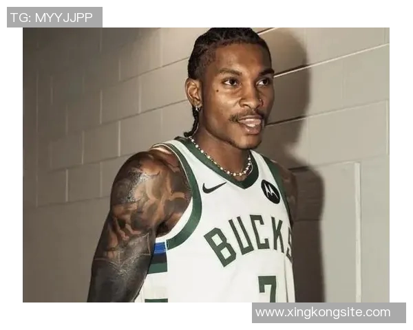 小迈克尔波特半场表现平平三分球命中率低迷仅得9分3板5助