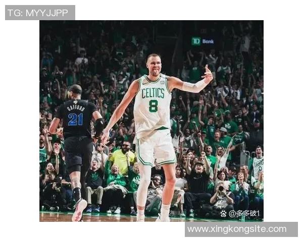 杜兰特遭遇防守夹击频频失误全场仅得24分1篮板2助攻表现不佳